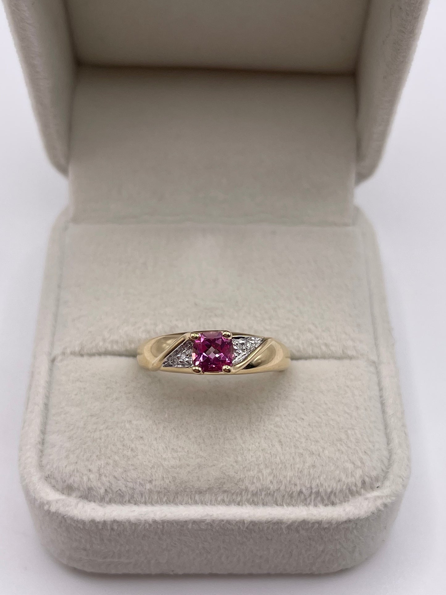 9ct gold pink topaz and diamond ring