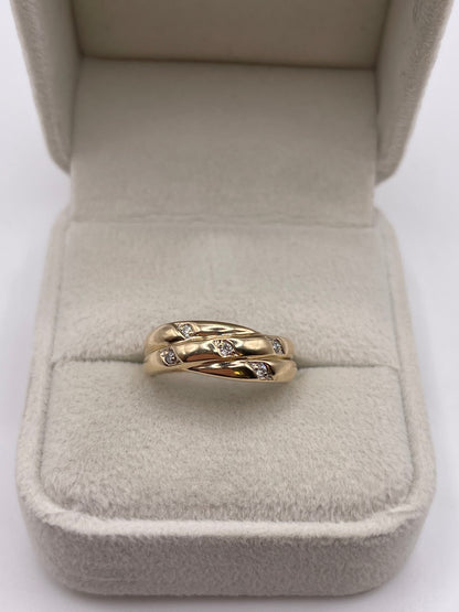 9ct gold diamond ring