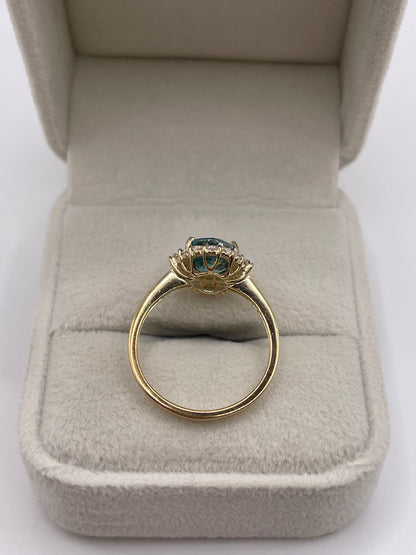 9ct gokd zircon cluster ring