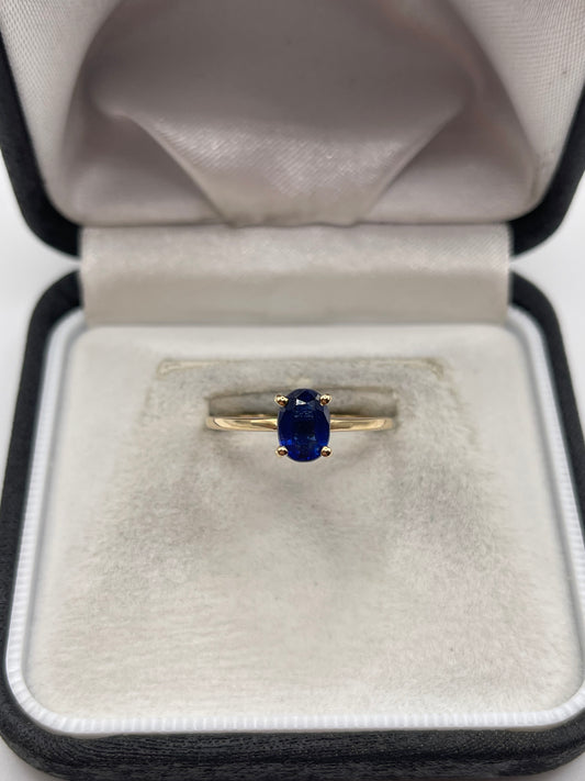 9ct gold kyanite ring