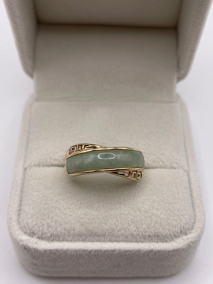 9ct gold jade ring
