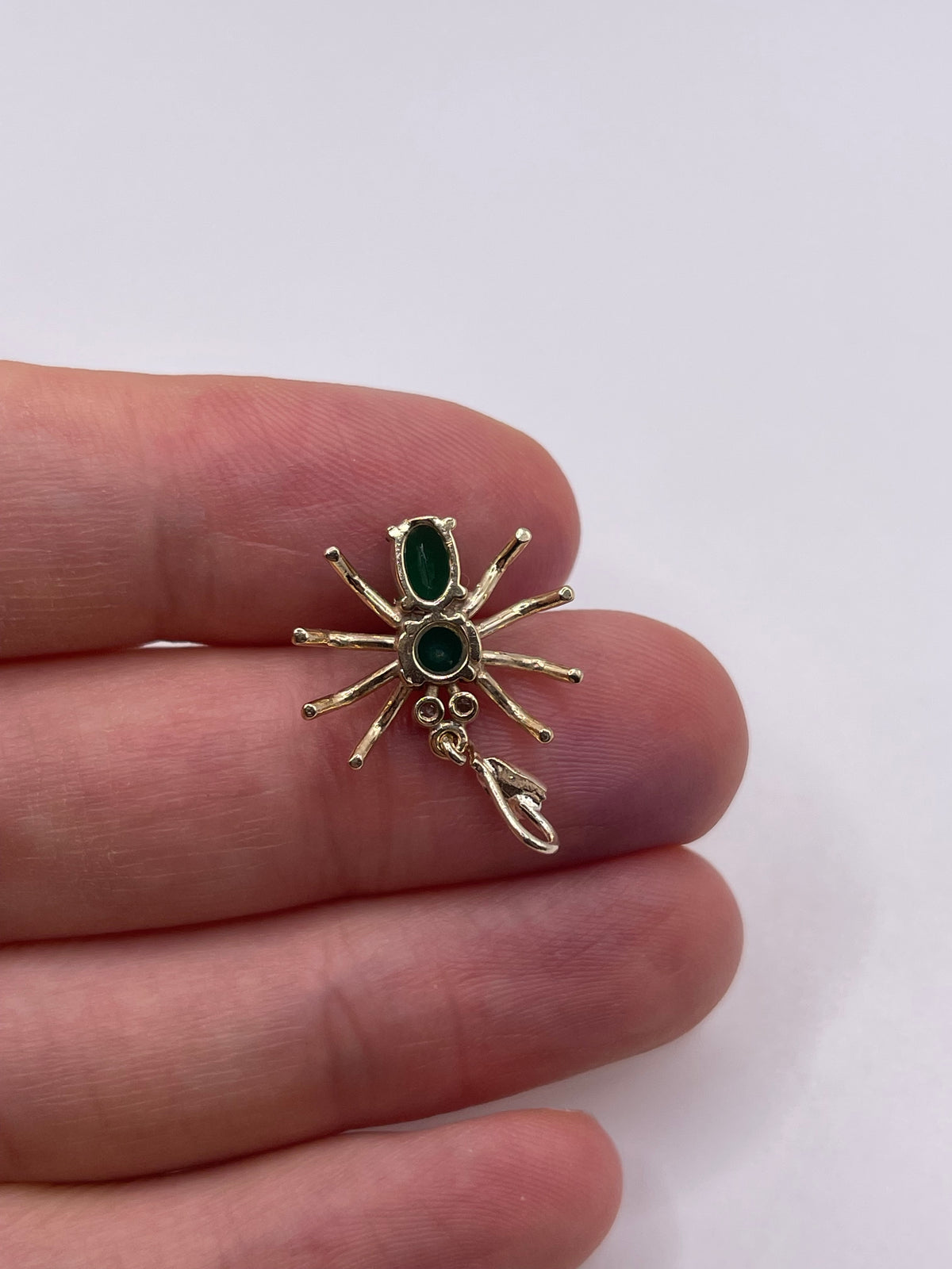9ct gold green agate and diamond spider pendant