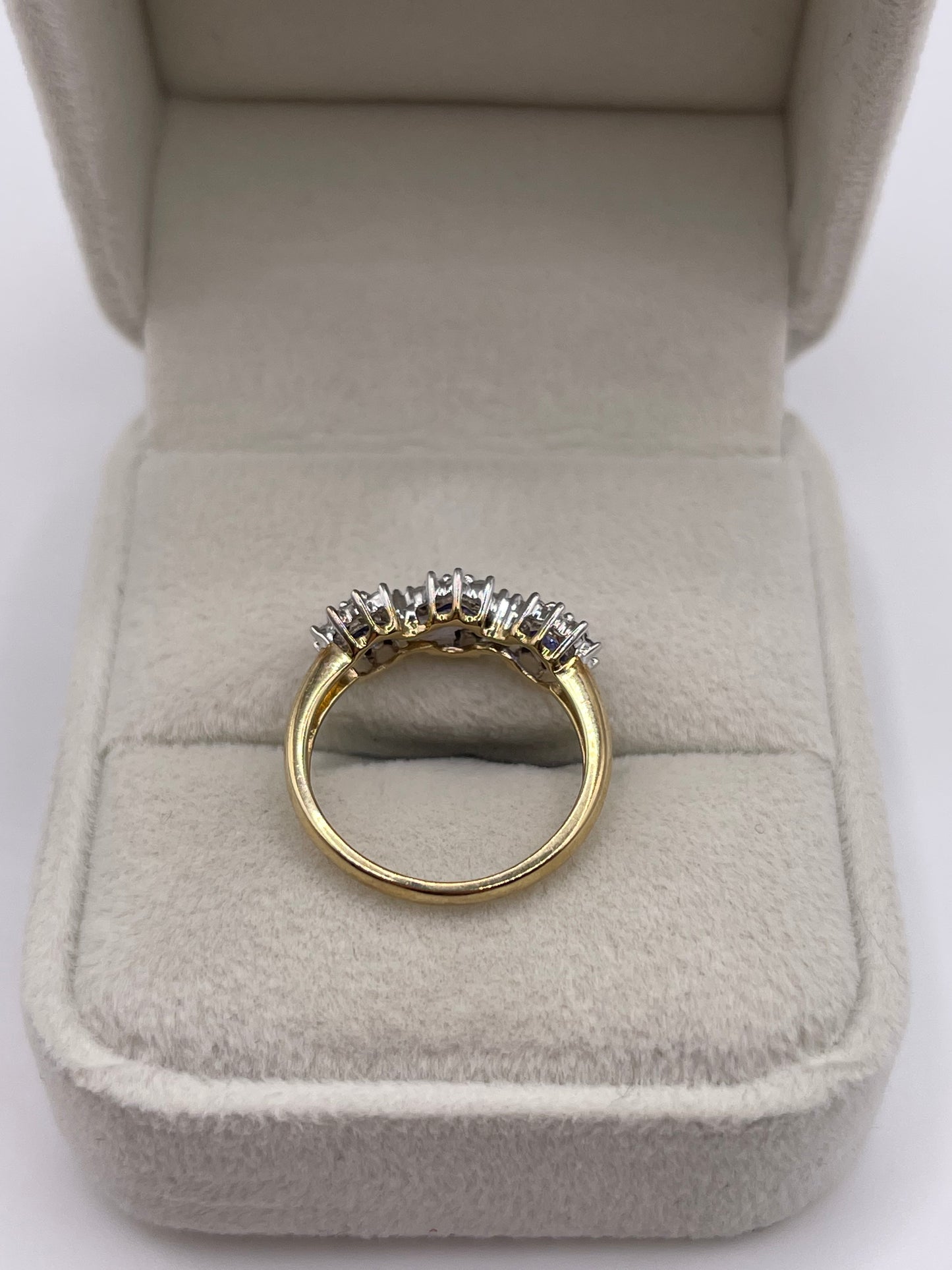 9ct gold tanzanite and diamond ring