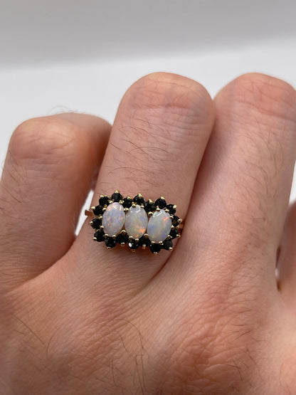 9ct gold opal and sapphire ring