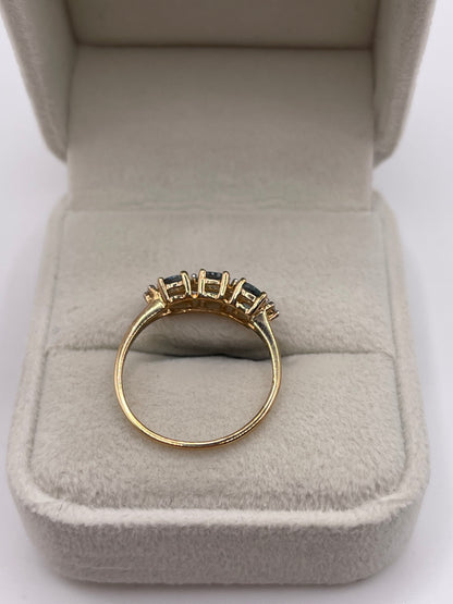 9ct gold alexandrite and zircon ring