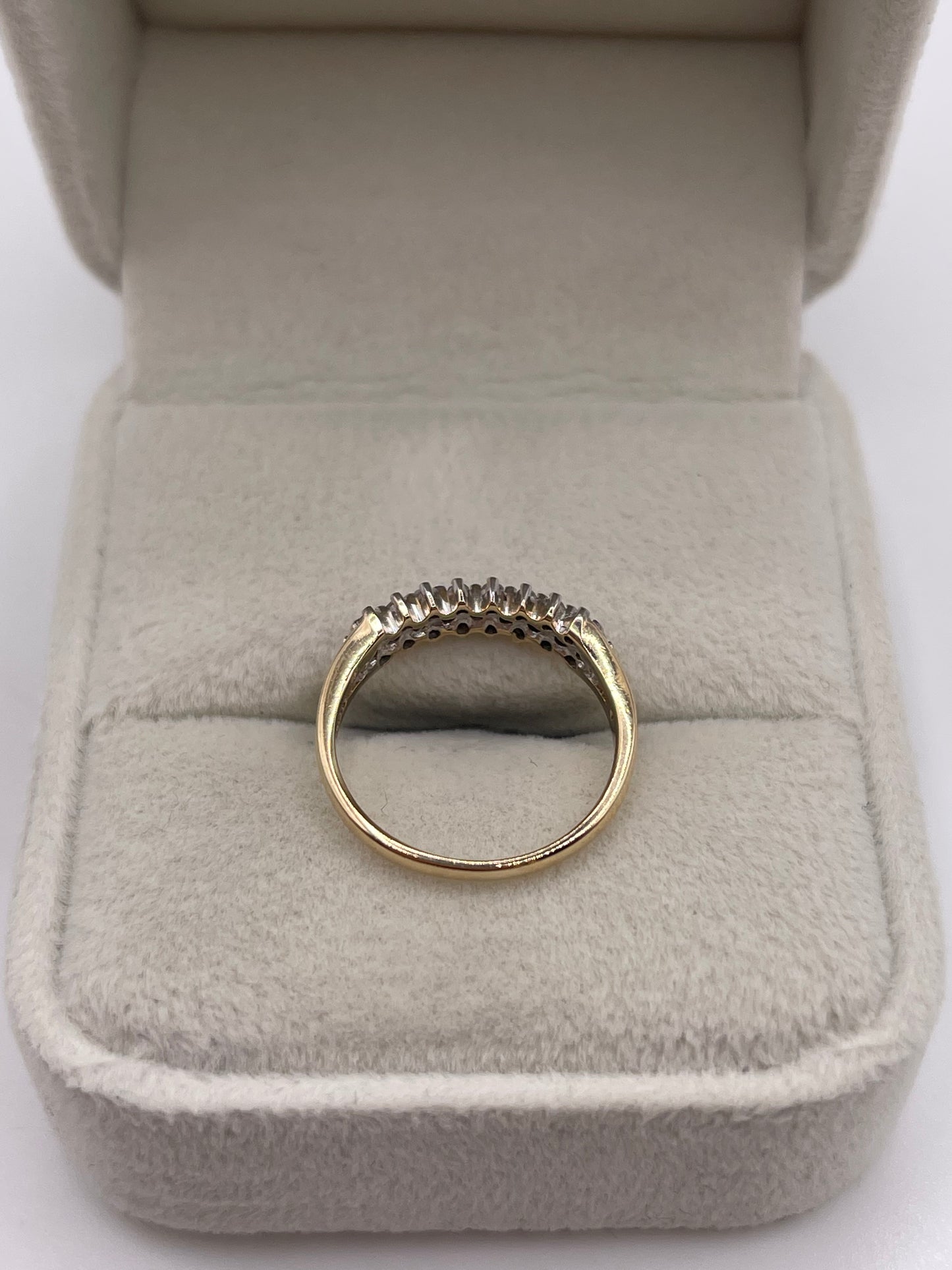 9ct gold diamond cluster ring