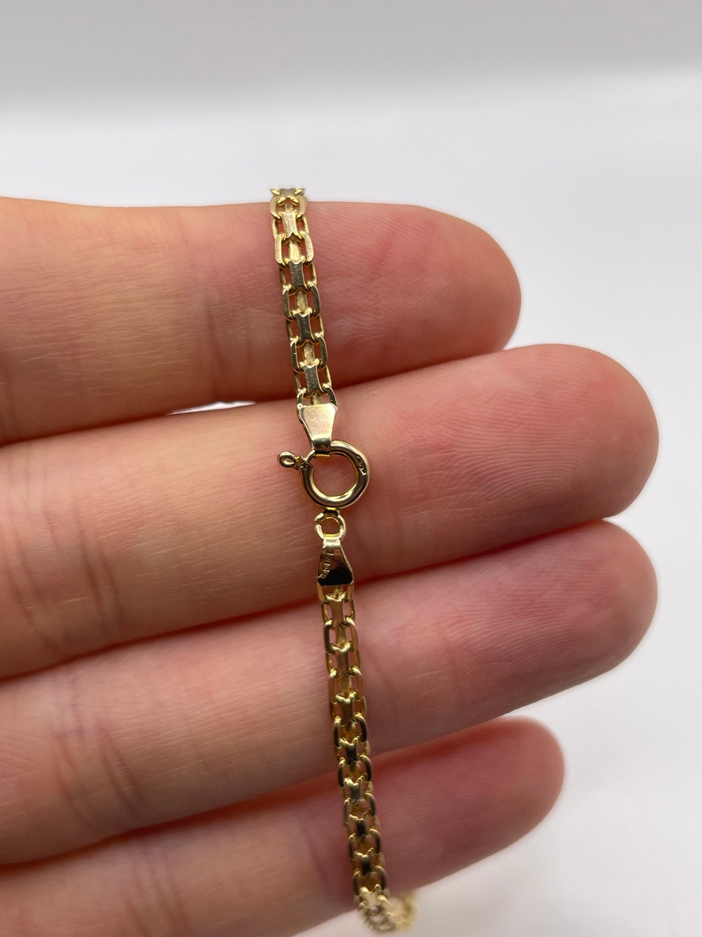 9ct gold bracelet
