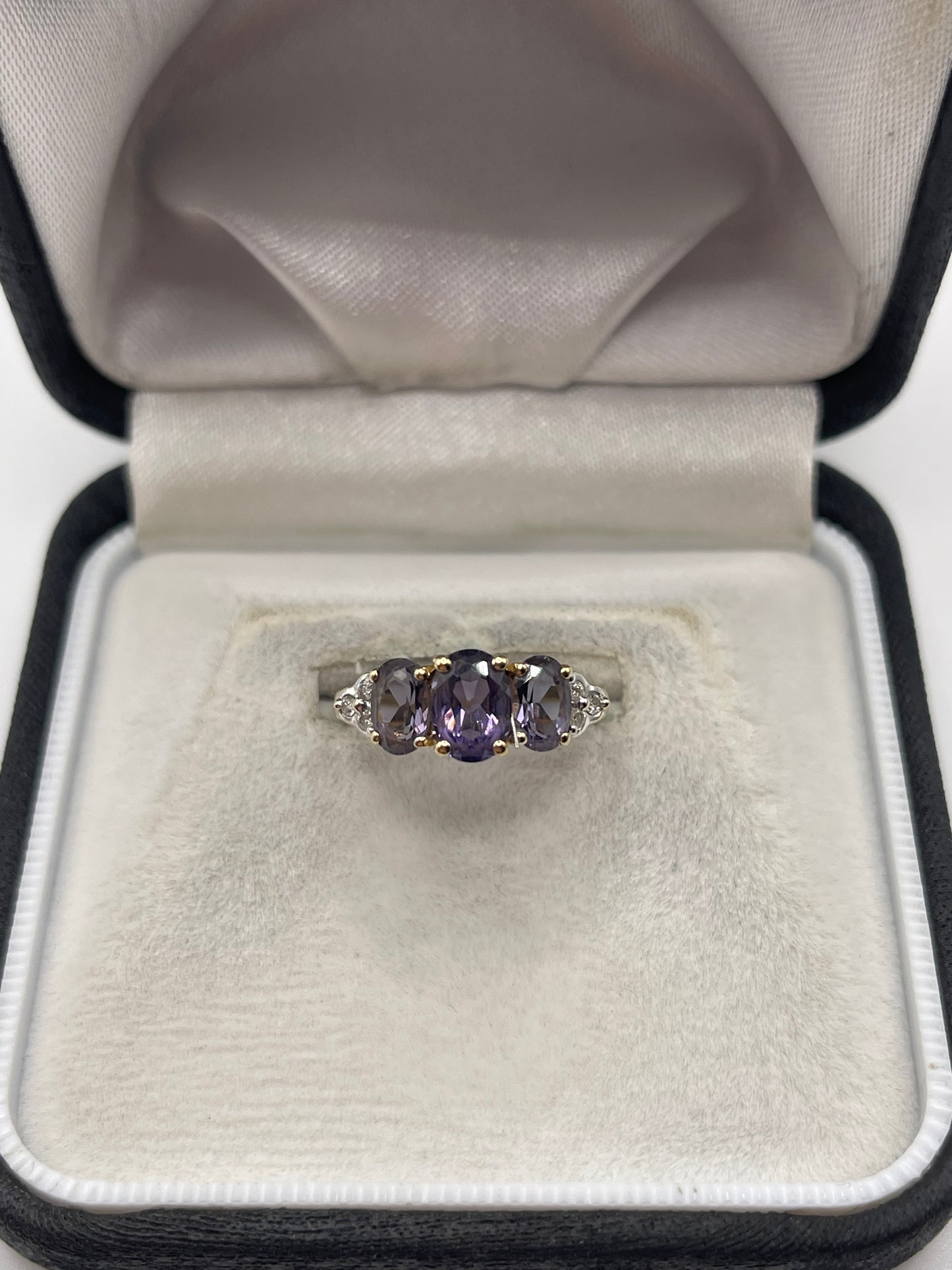 9ct gold blueberry quartz and diamond ring
