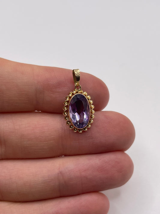 9ct gold amethyst pendant
