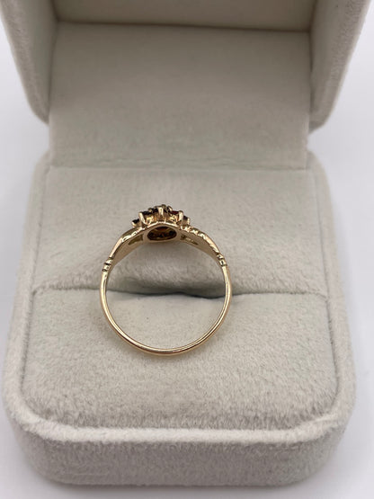 9ct gold garnet cluster ring