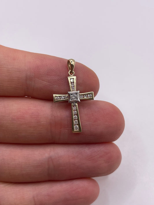 9ct gold diamond cross pendant