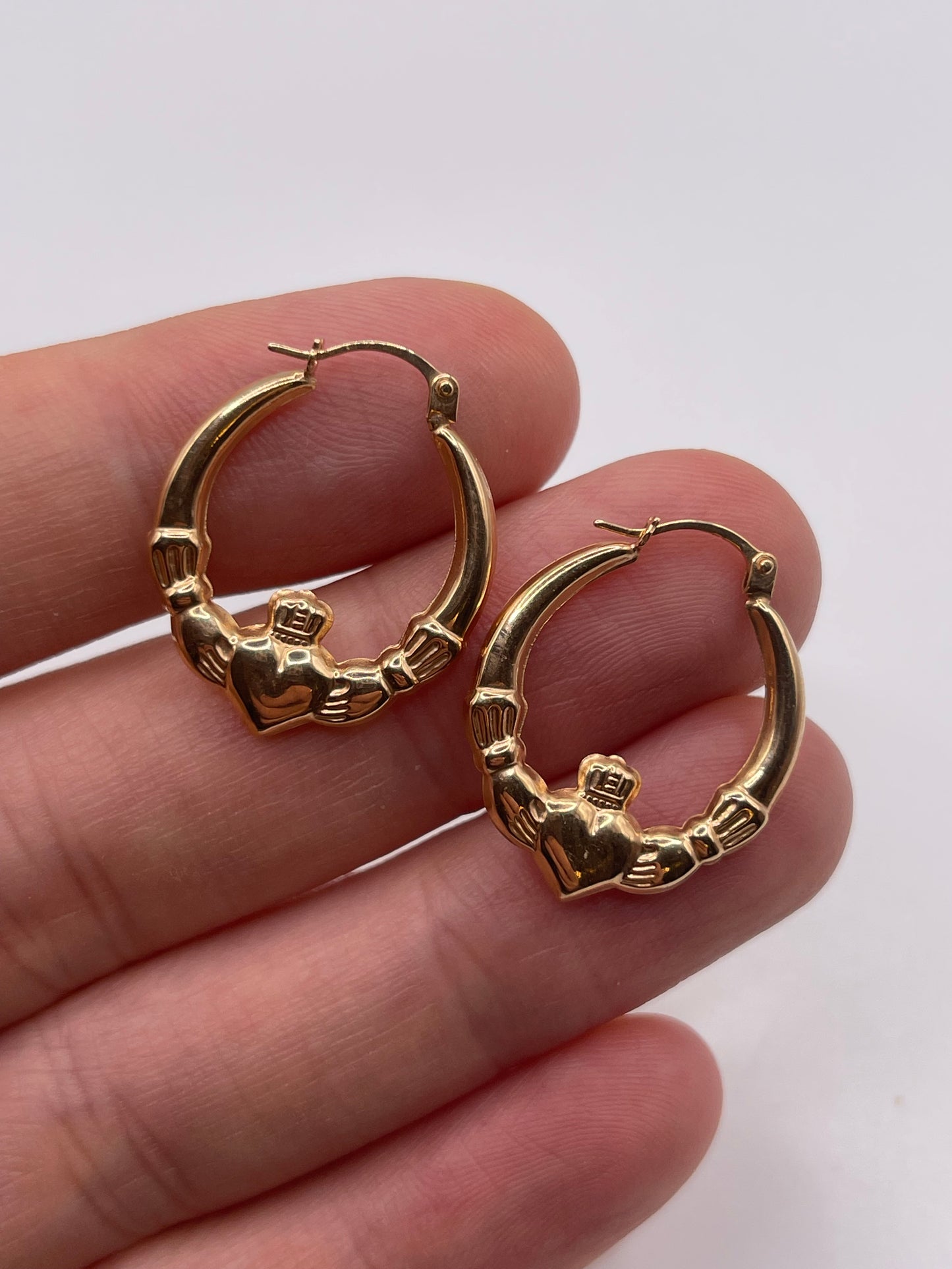 9ct gold claddagh creole earrings