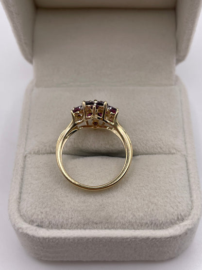 9ct gold garnet and diamond ring