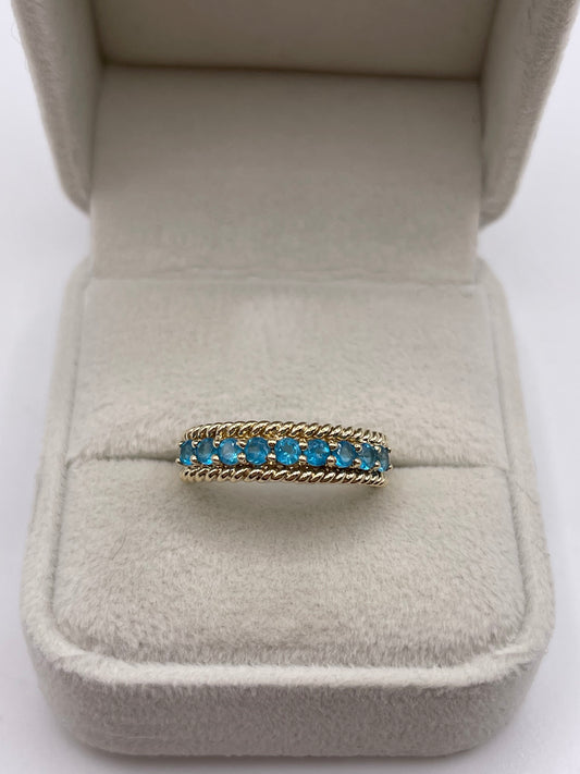 9ct gold blue apatite ring