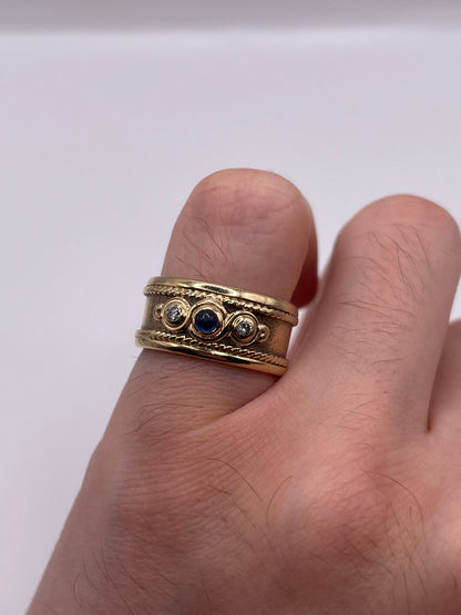 9ct gold cabochon sapphire and diamond ring