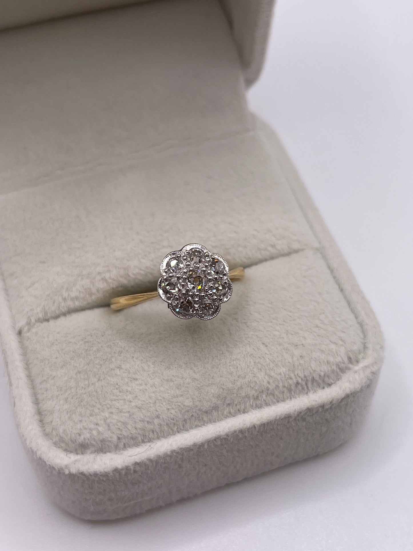 18ct gold platinum diamond ring