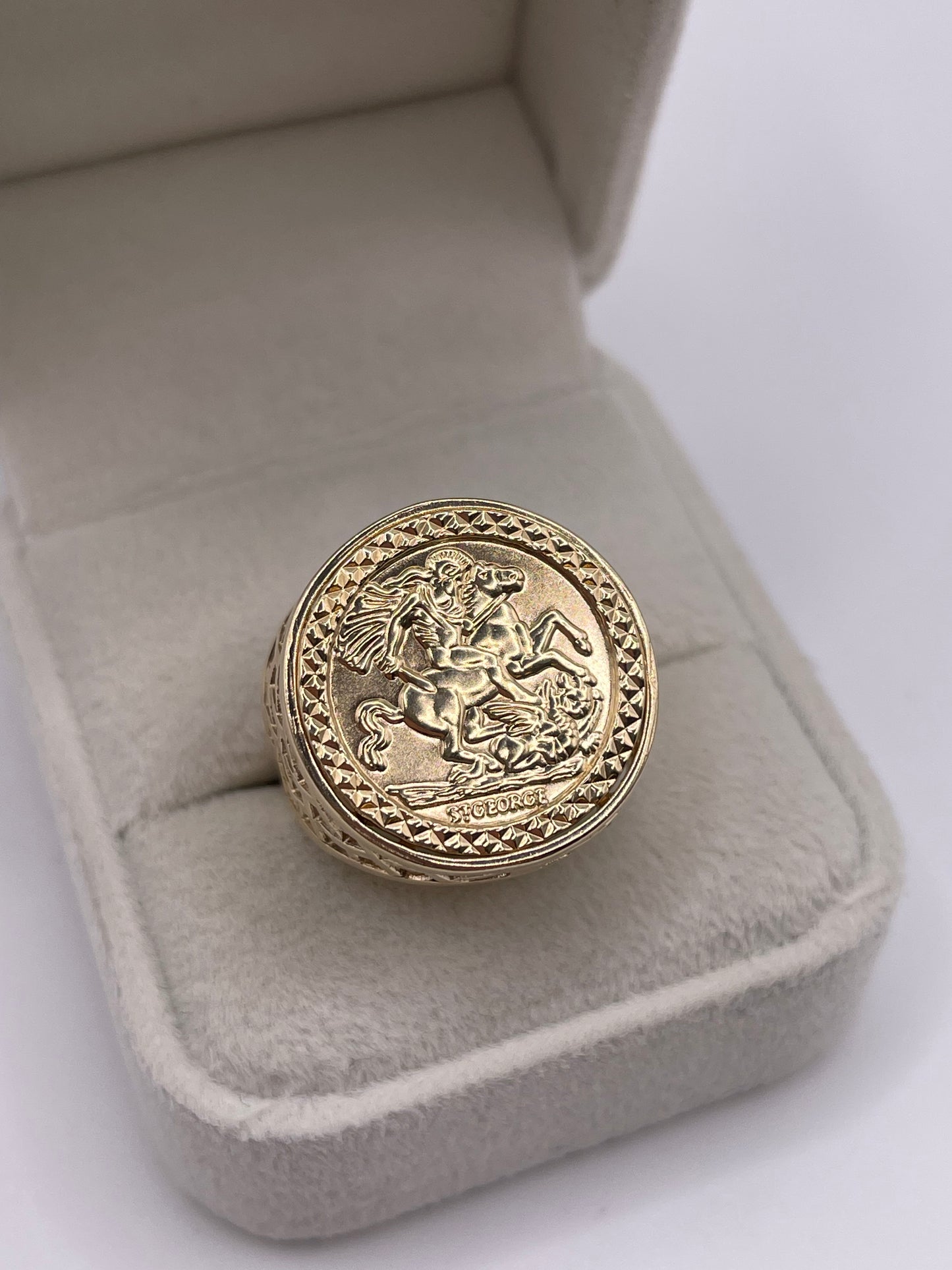9ct gold St George medallion ring