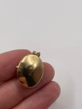 Load image into Gallery viewer, 9ct gold locket
