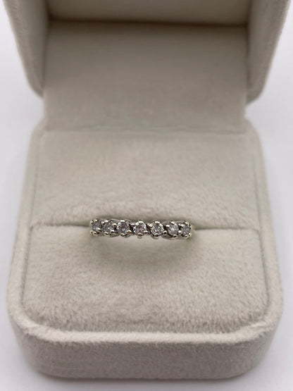 9ct white gold 33 point diamond ring