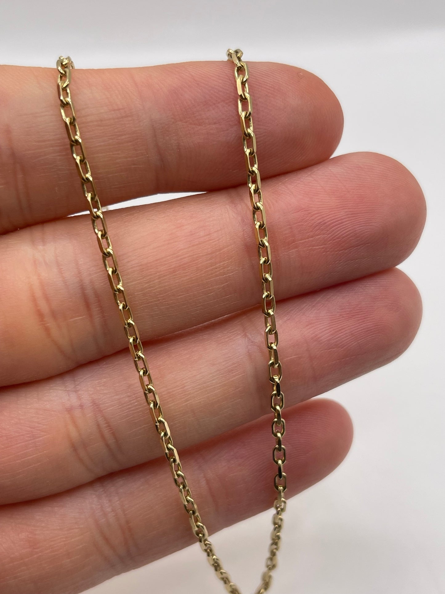 9ct gold chain 437