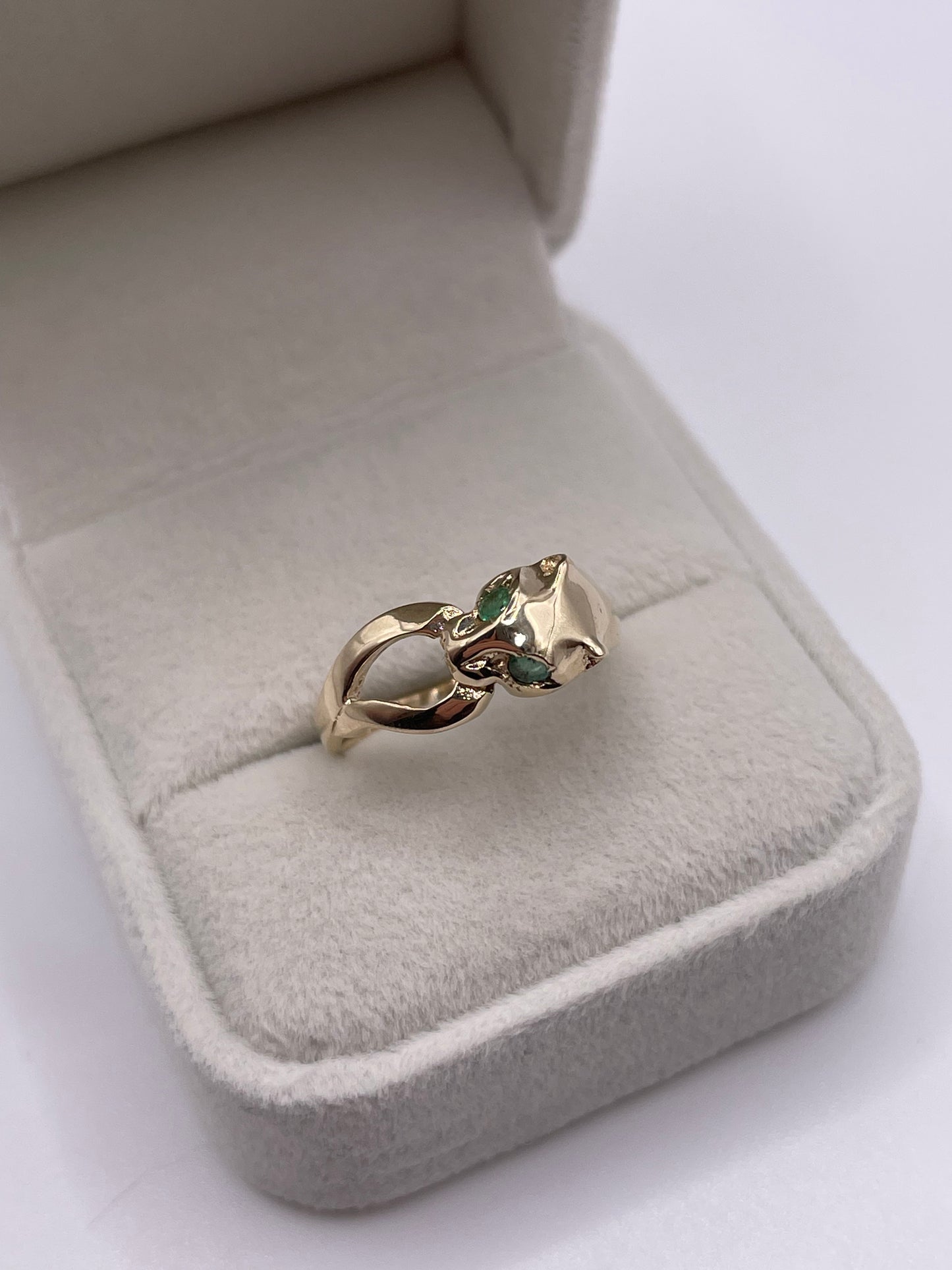 9ct gold emerald panther ring