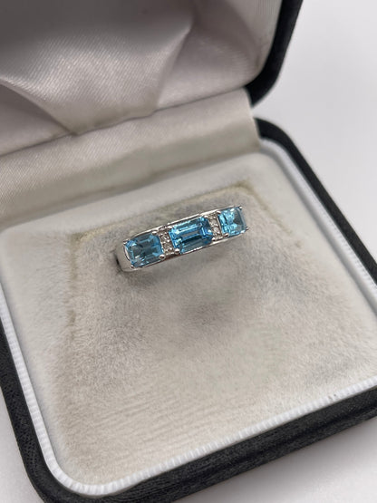 9ct white gold topaz and diamond ring