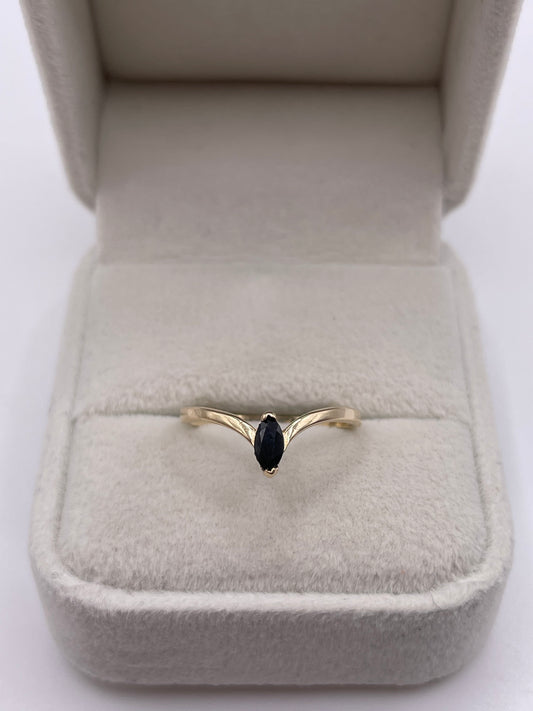 9ct gold sapphire wishbone ring