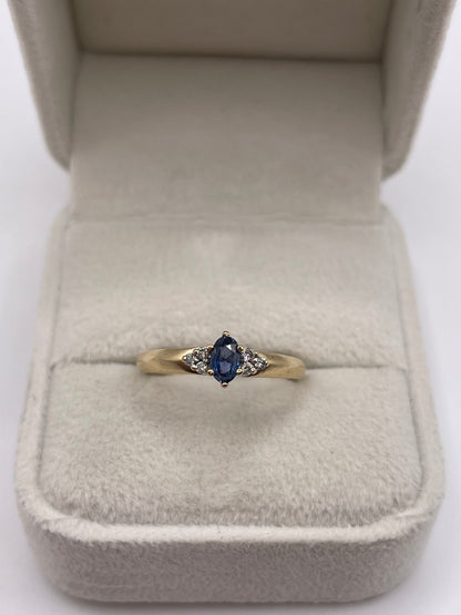 9ct gold sapphire and diamond ring