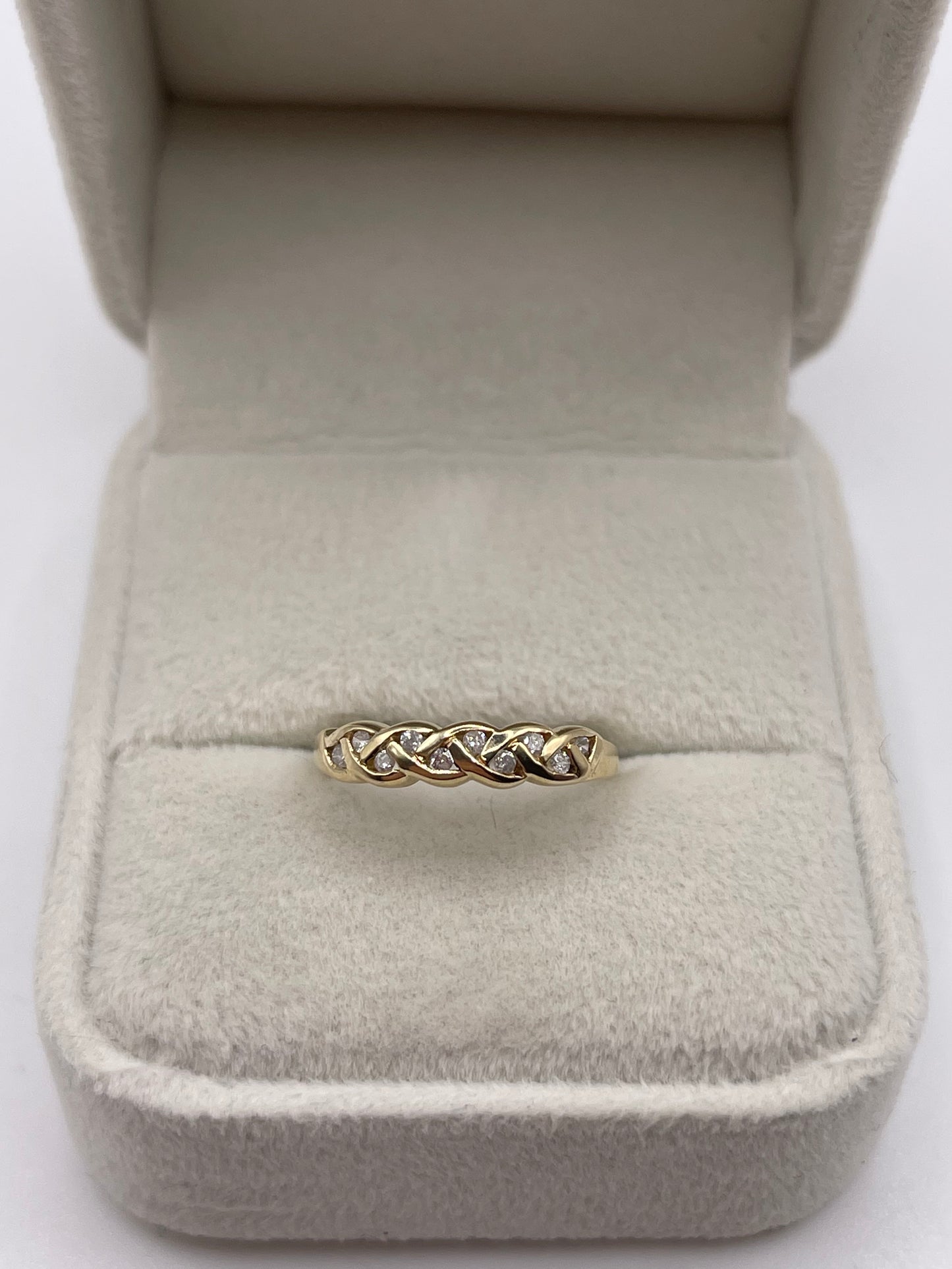 9ct gold diamond cluster ring