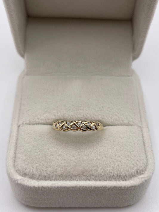 9ct gold diamond cluster ring