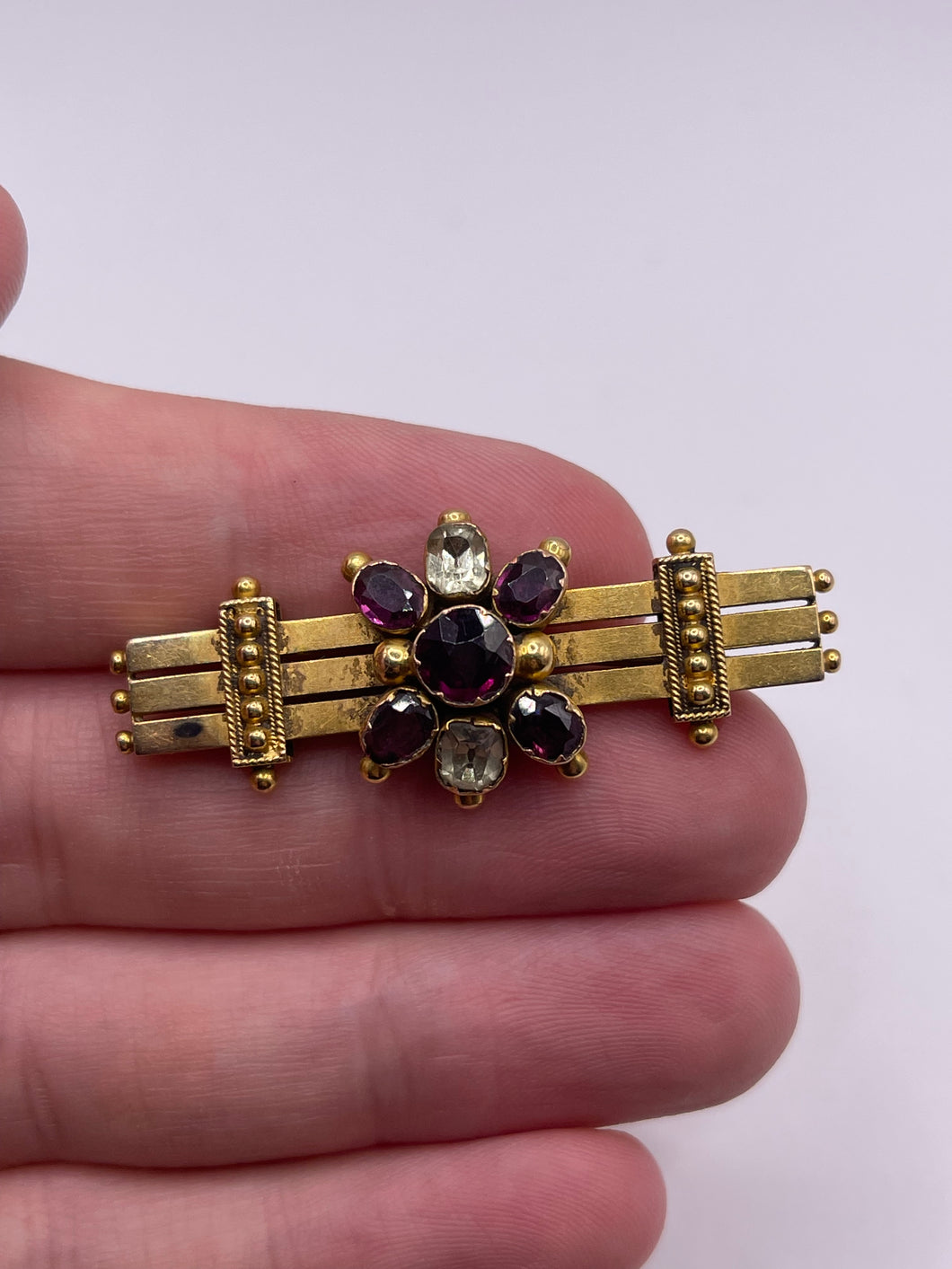 Antique 15ct gold garnet and peridot brooch