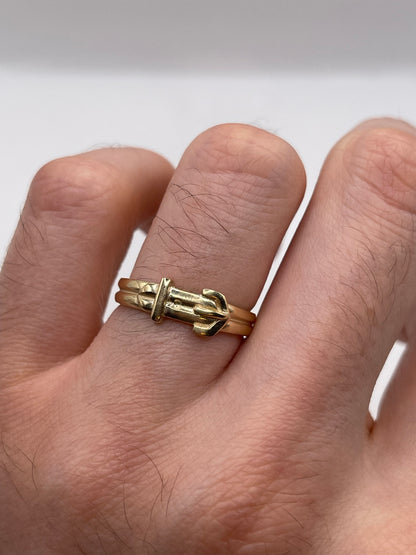 9ct gold buckle ring