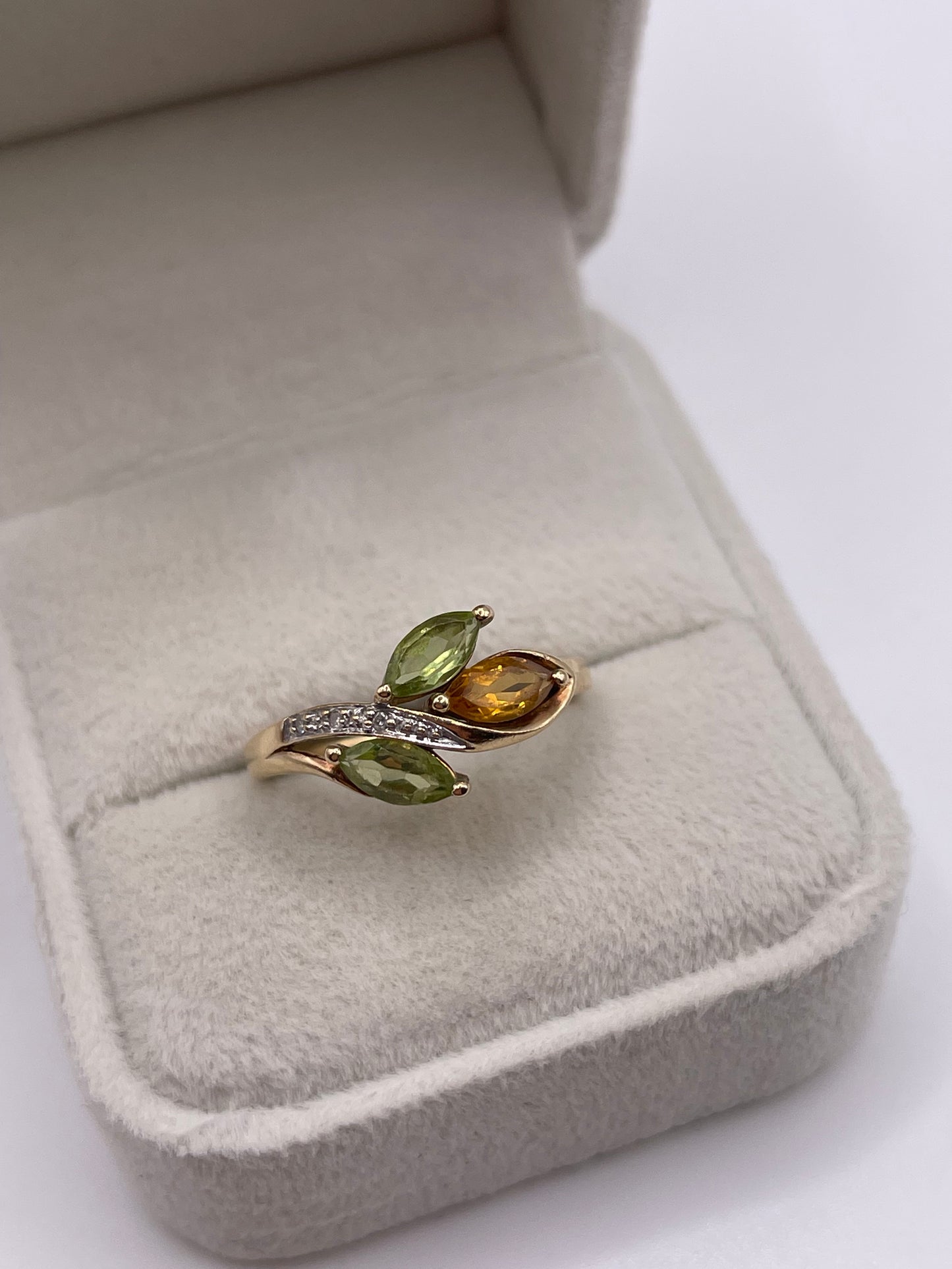 9ct gold citrine, peridot and diamond ring