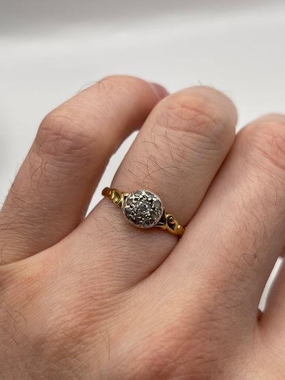 Antique 18ct gold diamond cluster ring