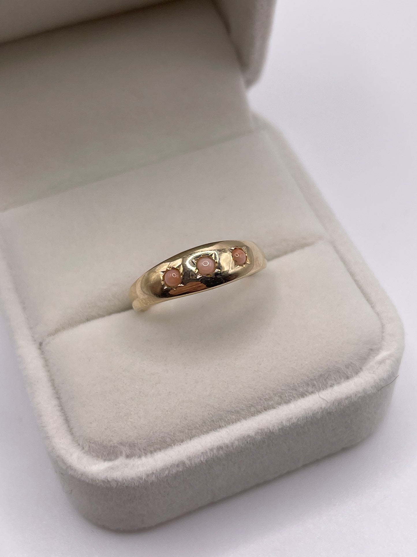 9ct gold coral gypsy ring