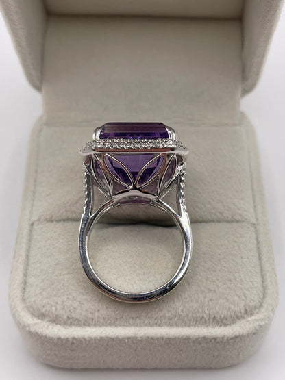 18ct white gold amethyst and diamond ring