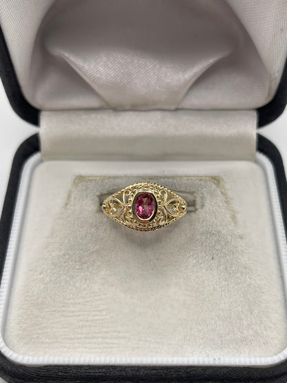 9ct gold pink topaz ring