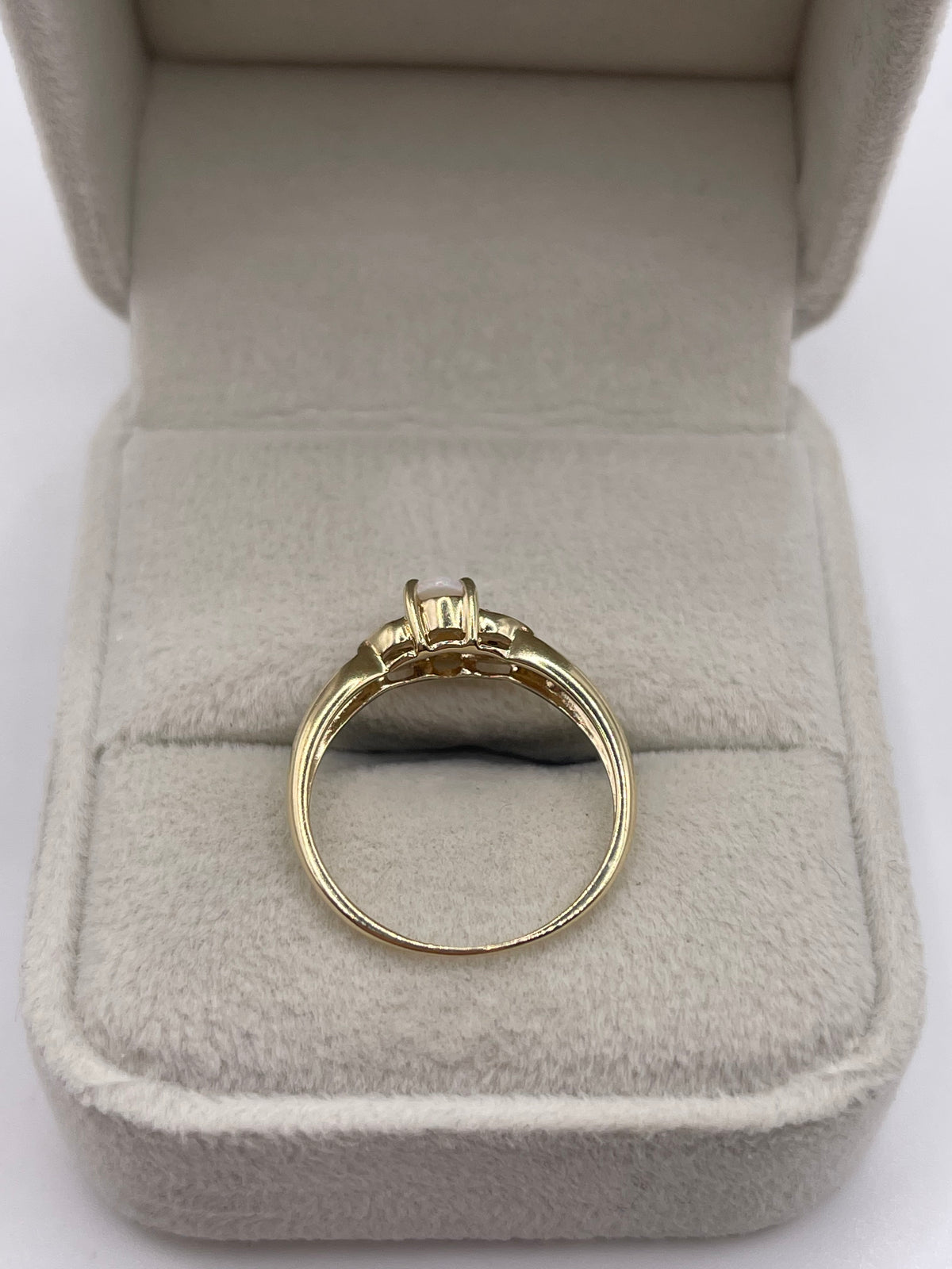 9ct gold opal and alexandrite ring