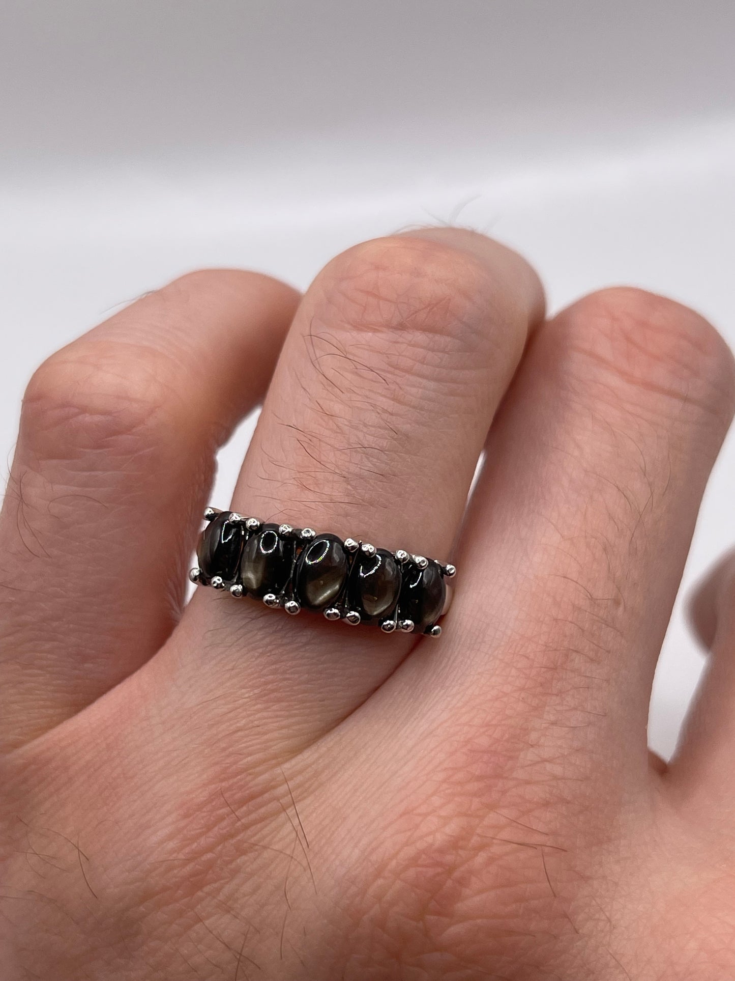 9ct white gold star sapphire ring