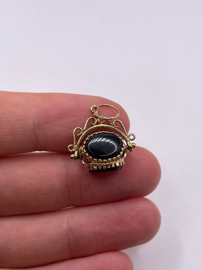 9ct gold gemstone spinning fob pendant