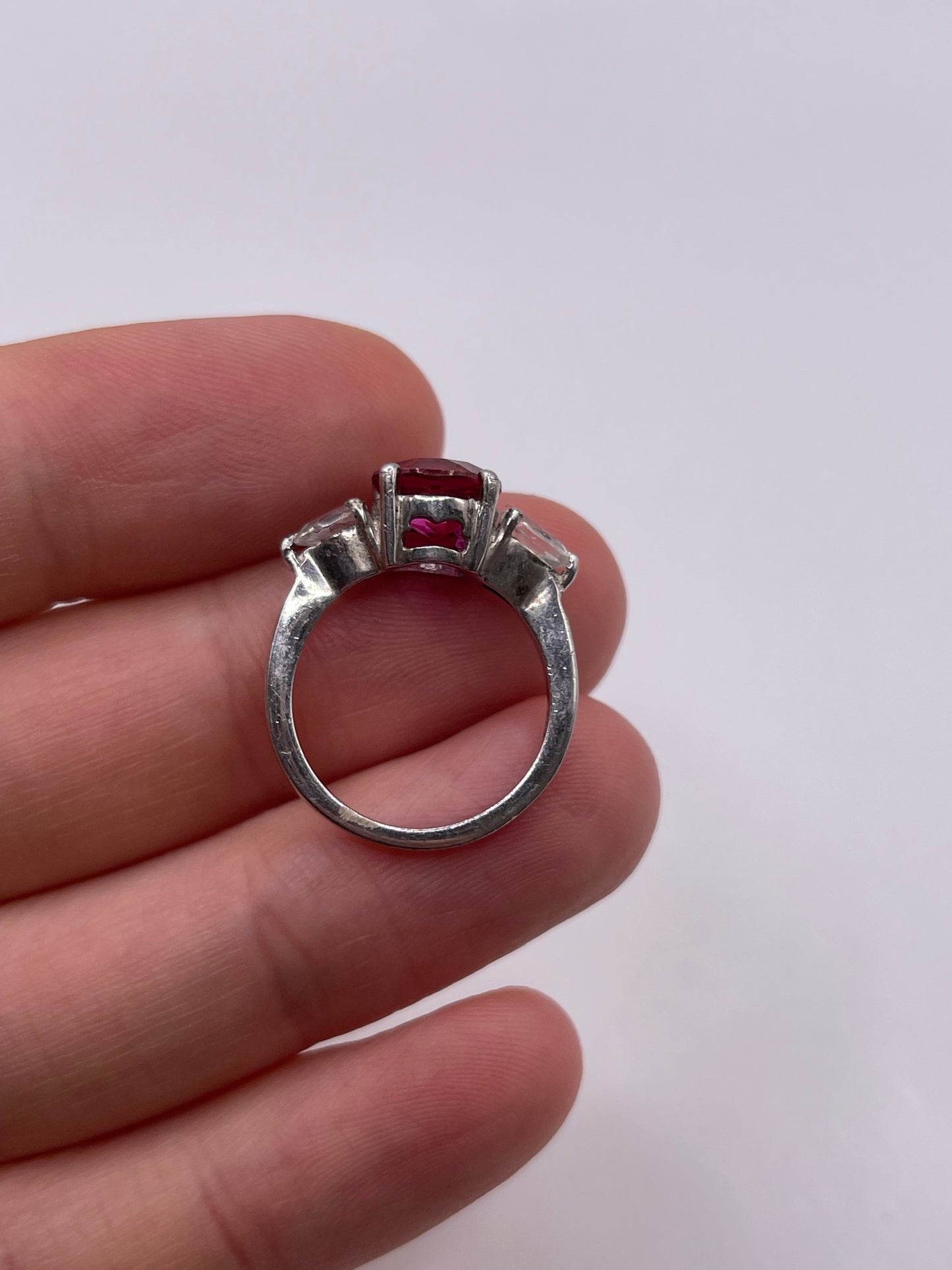 Silver gemstone ring