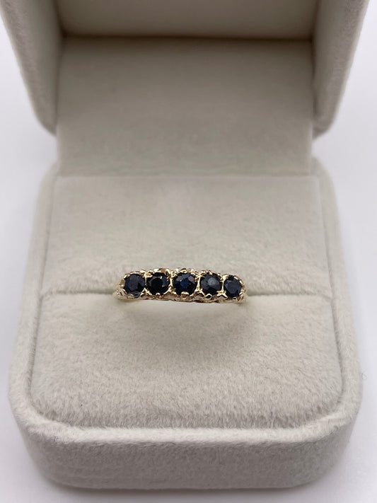 9ct gold sapphire ring
