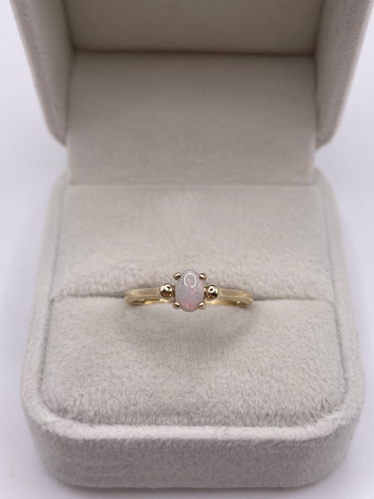 9ct gold opal ring