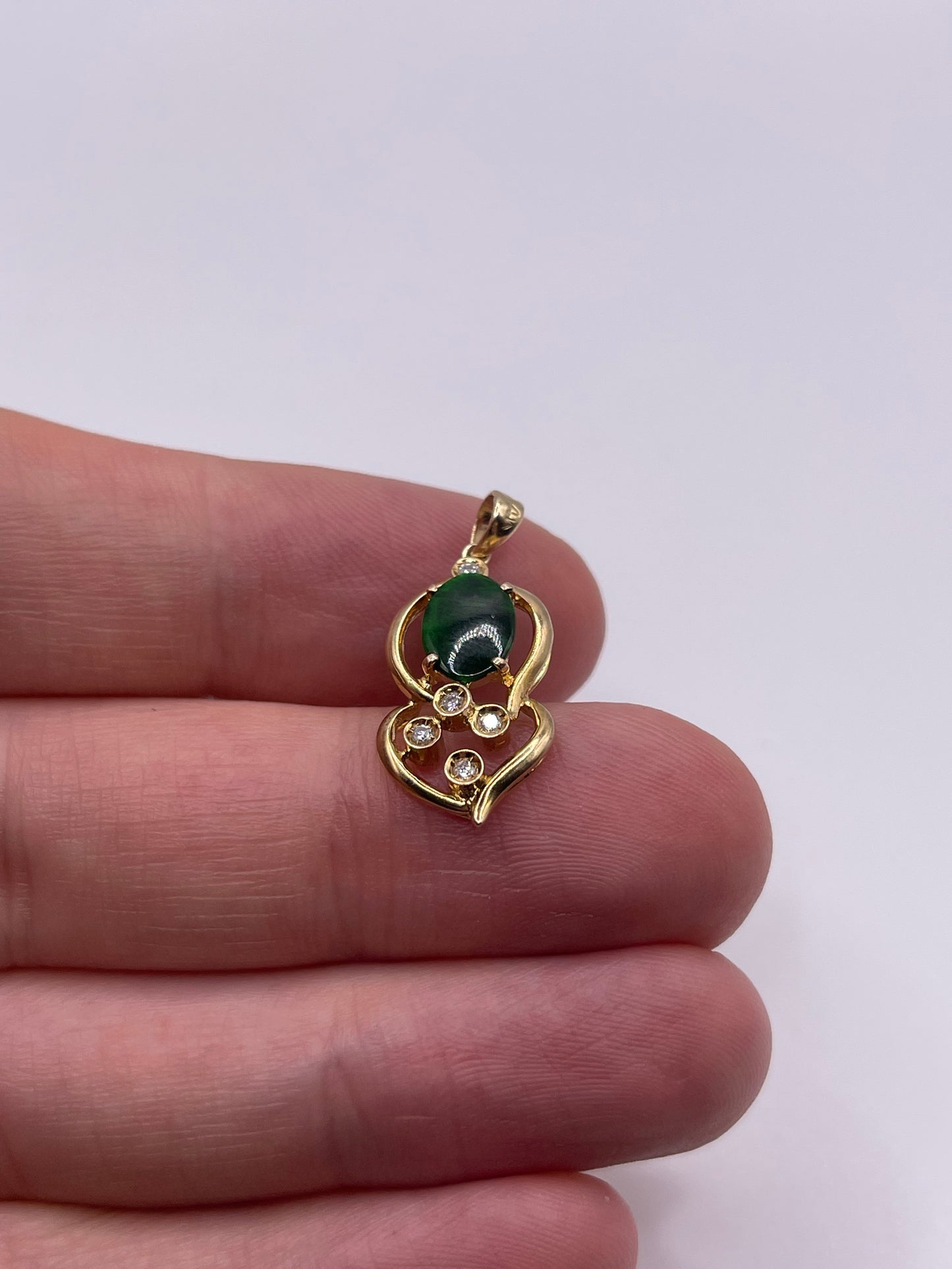 14ct gold jade and diamond pendant