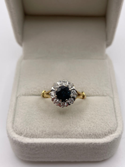 18ct gold sapphire and diamond ring