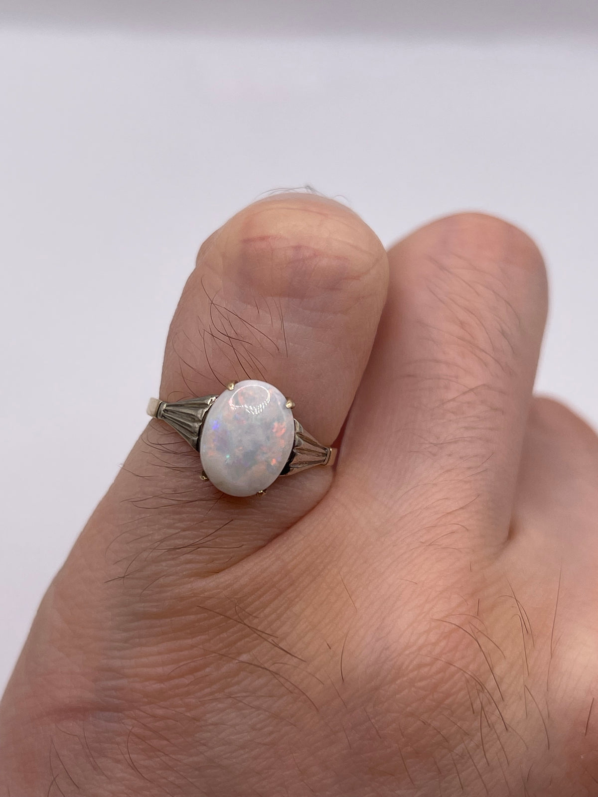 9ct gold opal ring
