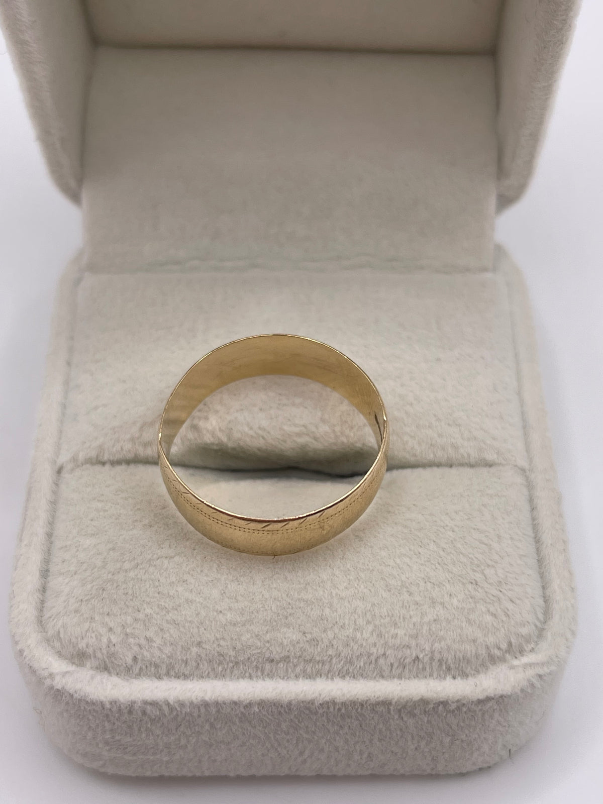 9ct gold band