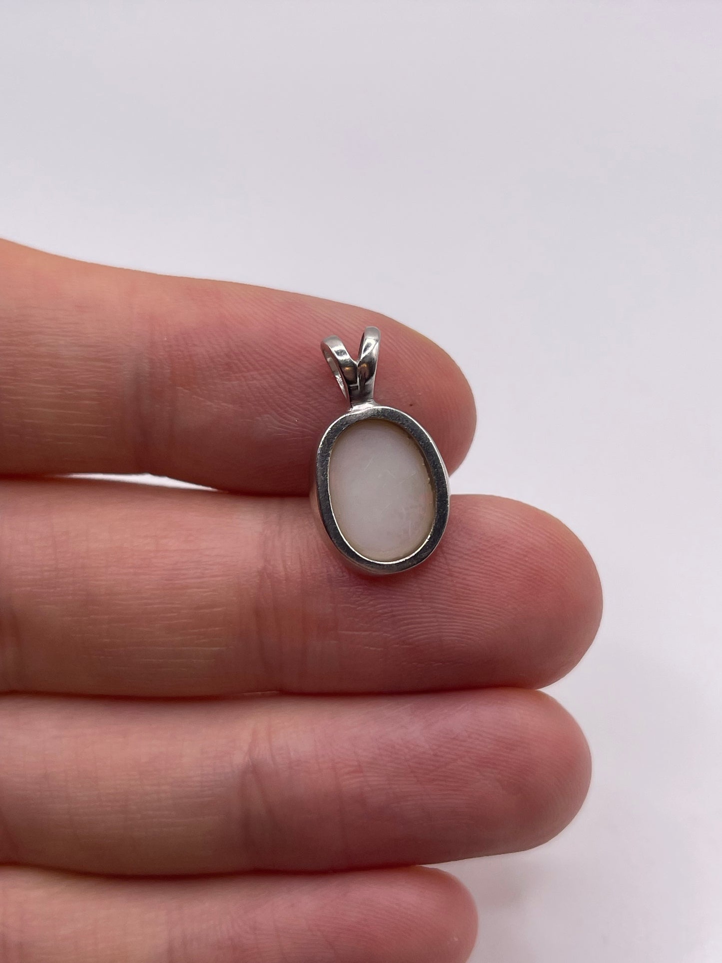 9ct white gold opal pendant