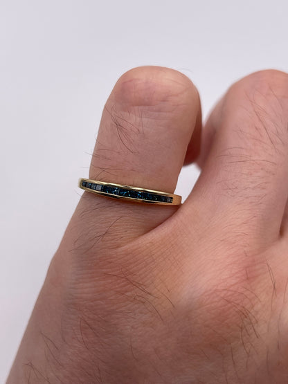 9ct gold blue diamond ring