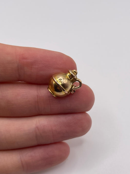 9ct gold jug charm